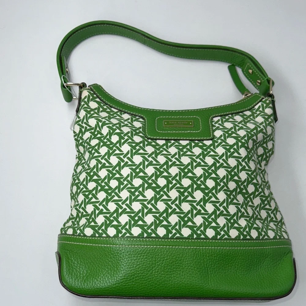 UEC Kate spade canvas & leather Green and White Patterned Women's Bag w/ duster